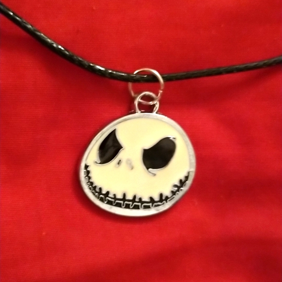 💀😎SALE!! Cool new NBC Skellington face earrings and necklace set - Picture 3 of 5